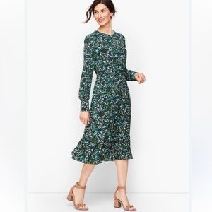 TALBOTS Dress Womens Size 4 Green Floral Print Flowing Flounce Hem Fit & Flare